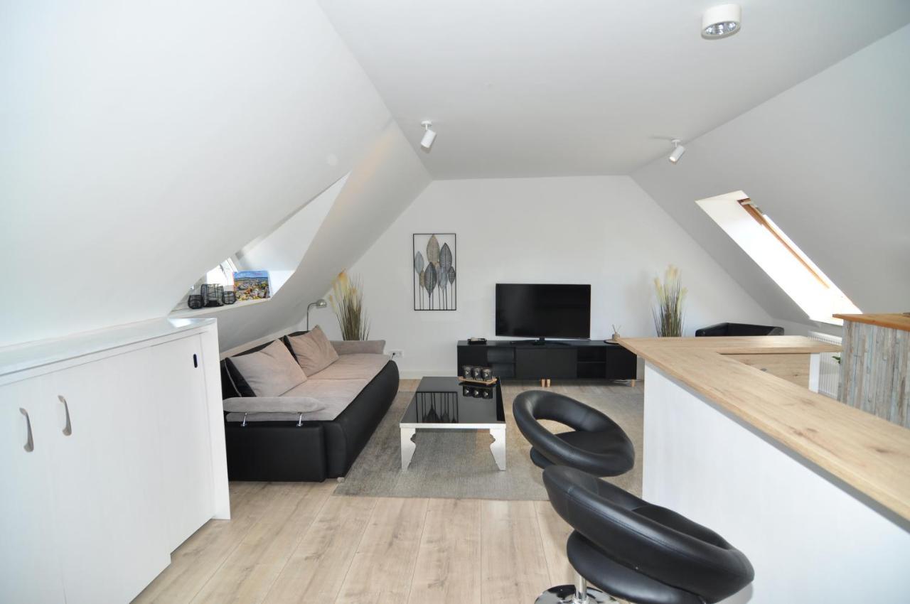 Attraktives Appartement Im Stadtzentrum Plauen Balkon Lift Bagian luar foto