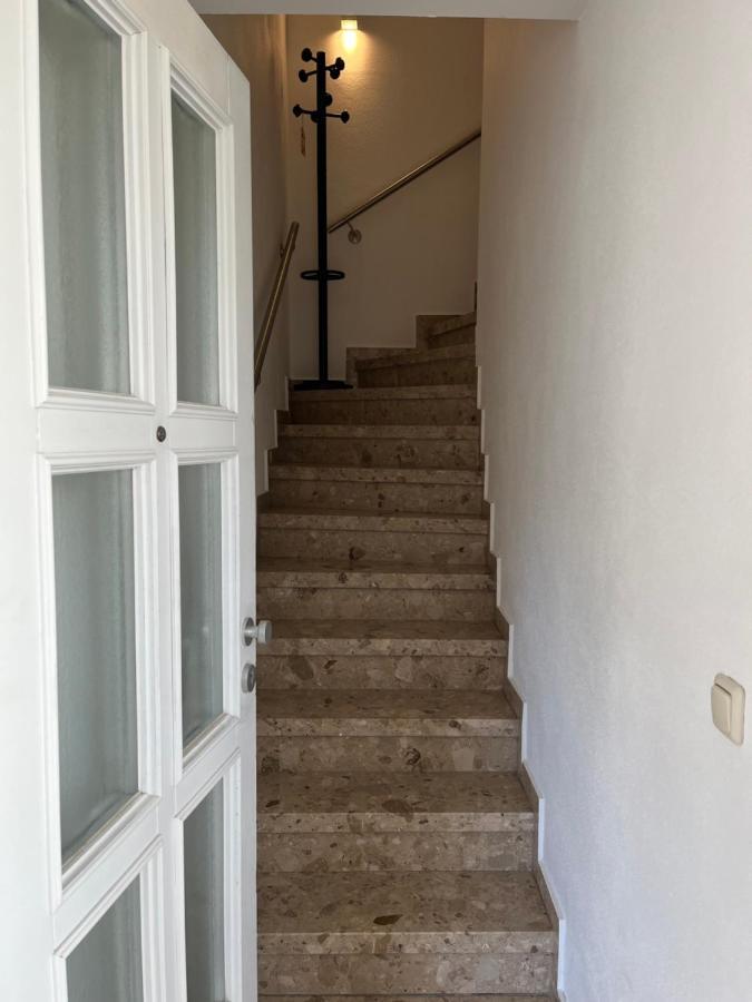 Attraktives Appartement Im Stadtzentrum Plauen Balkon Lift Bagian luar foto