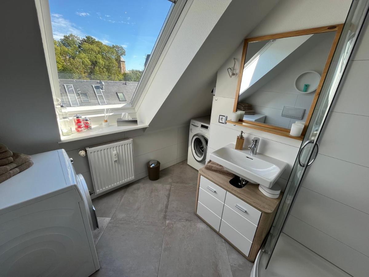 Attraktives Appartement Im Stadtzentrum Plauen Balkon Lift Bagian luar foto
